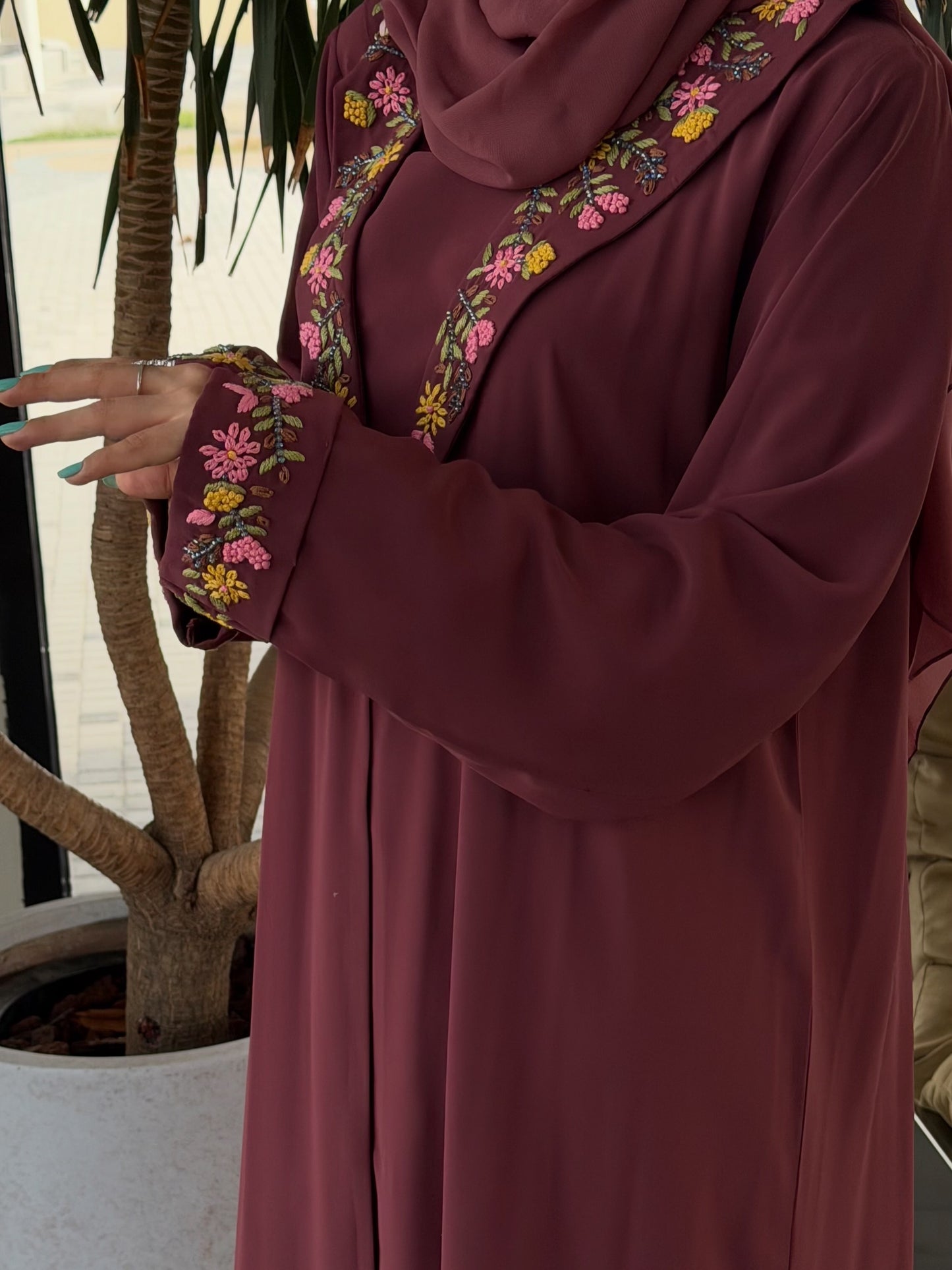 Designer Floral Embroidered Abaya – Luxury Modest Wear Open Front Abaya