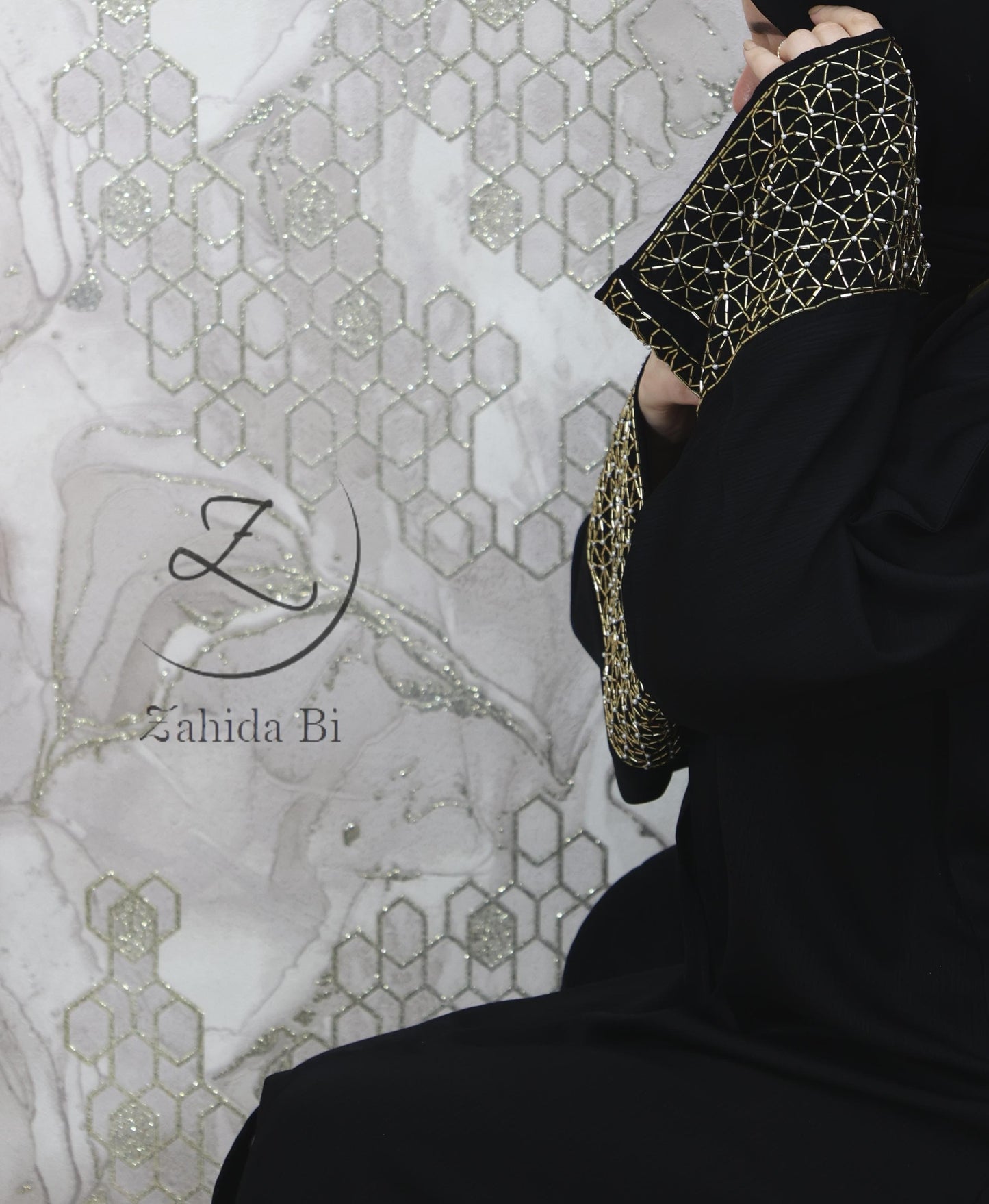 Zoom Fabric Abaya with Golden web