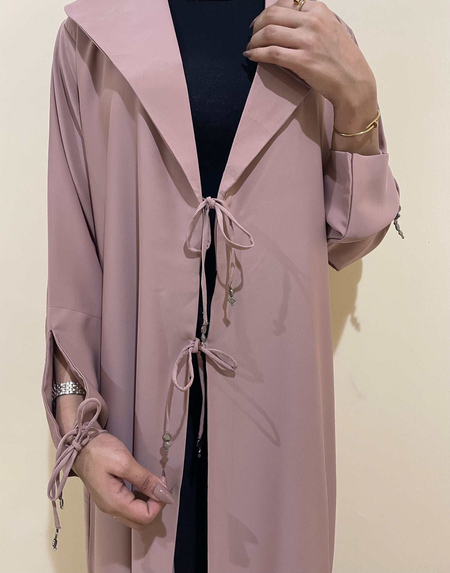Nada Abaya with Collar in Blush Pink Z127
