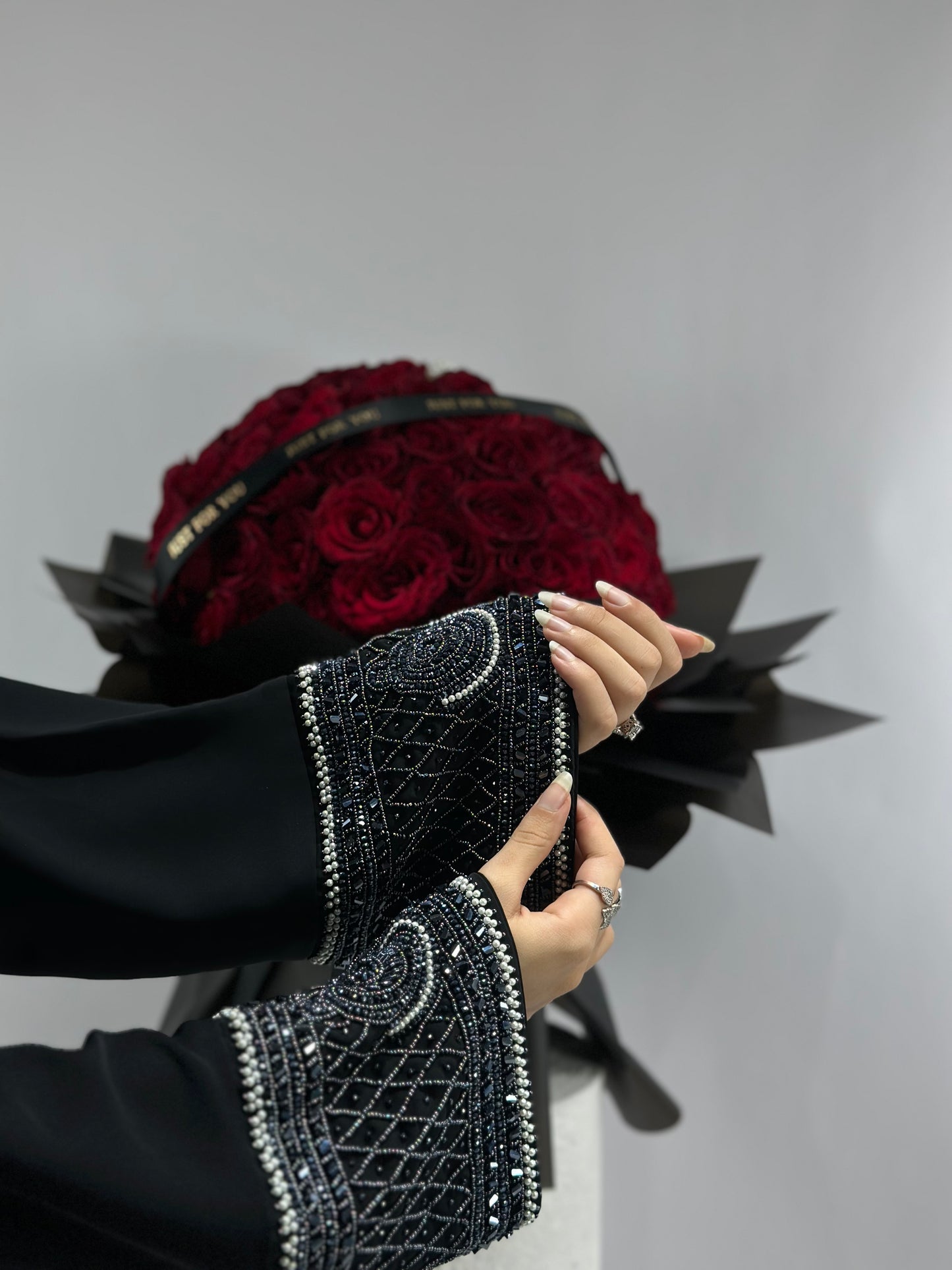 Amazing sleeves design Uae style Abaya