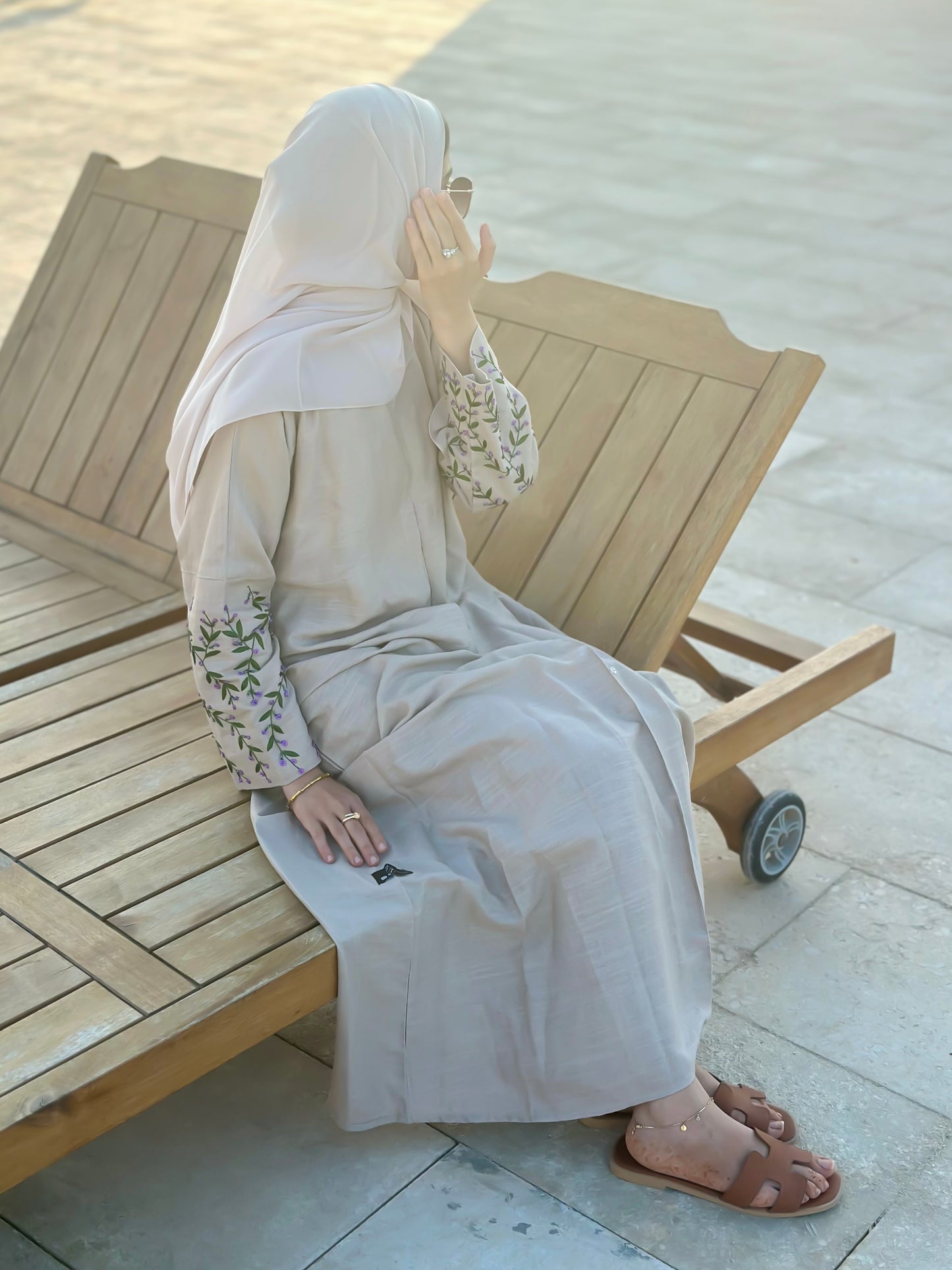 "Summer Wear Linen Abaya with Thread Handwork" Z117