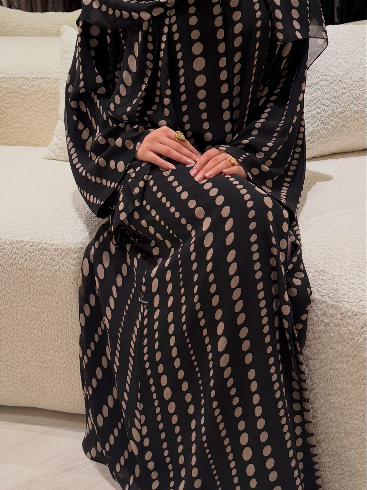 Classic noir printed chiffon abaya