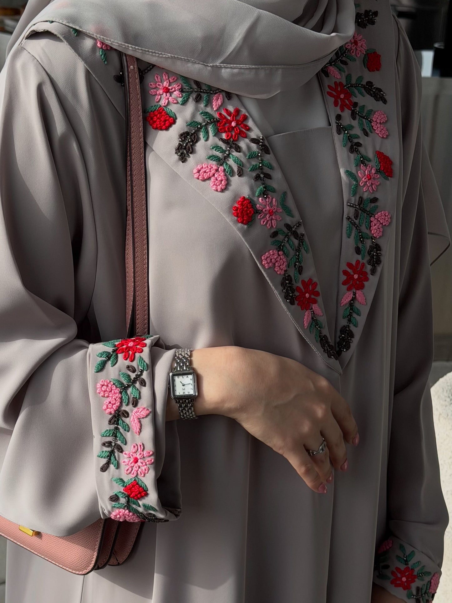 Designer Floral Embroidered Abaya – Luxury Modest Wear Open Front Abaya