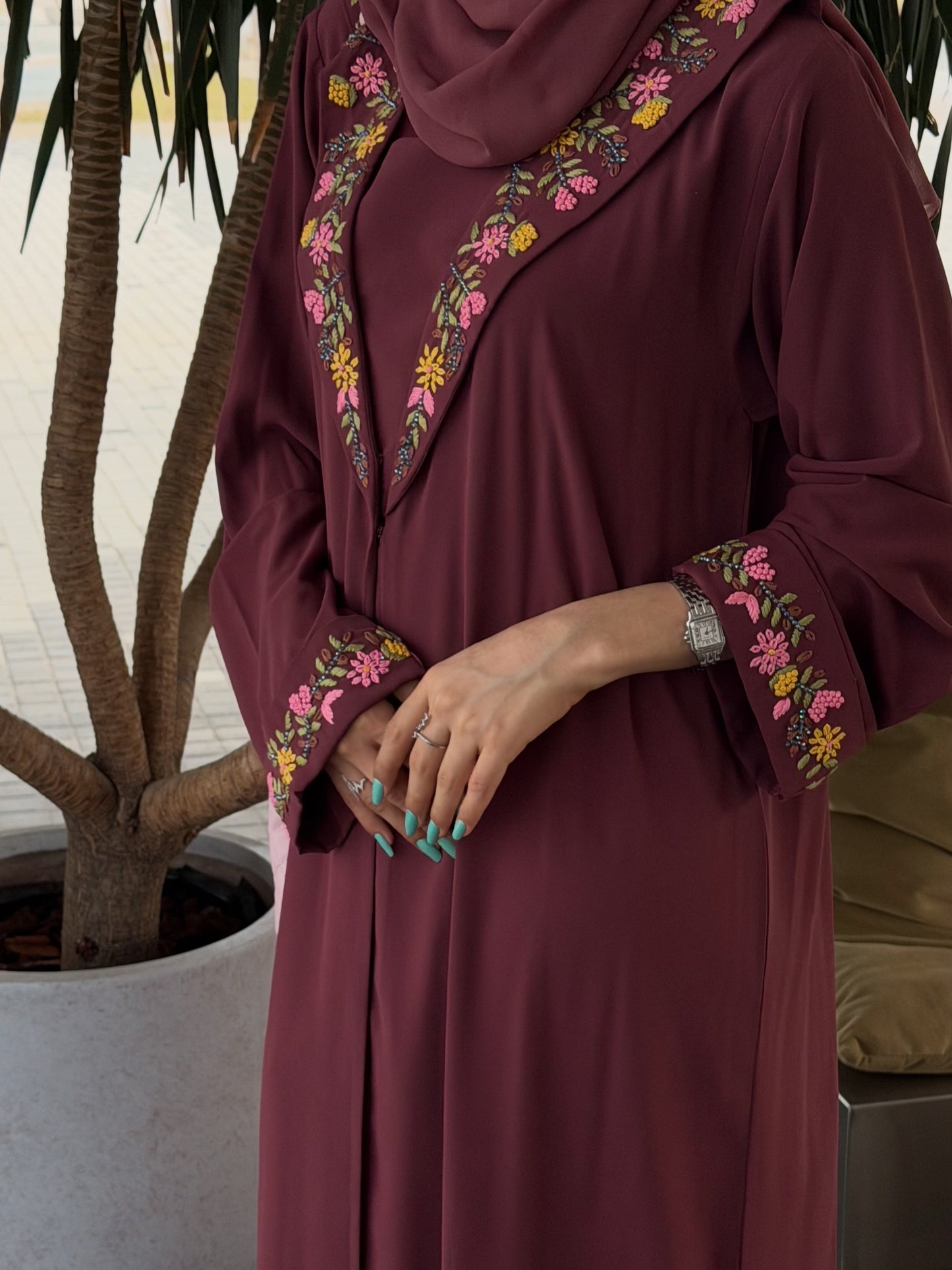 Designer Floral Embroidered Abaya – Luxury Modest Wear Open Front Abaya