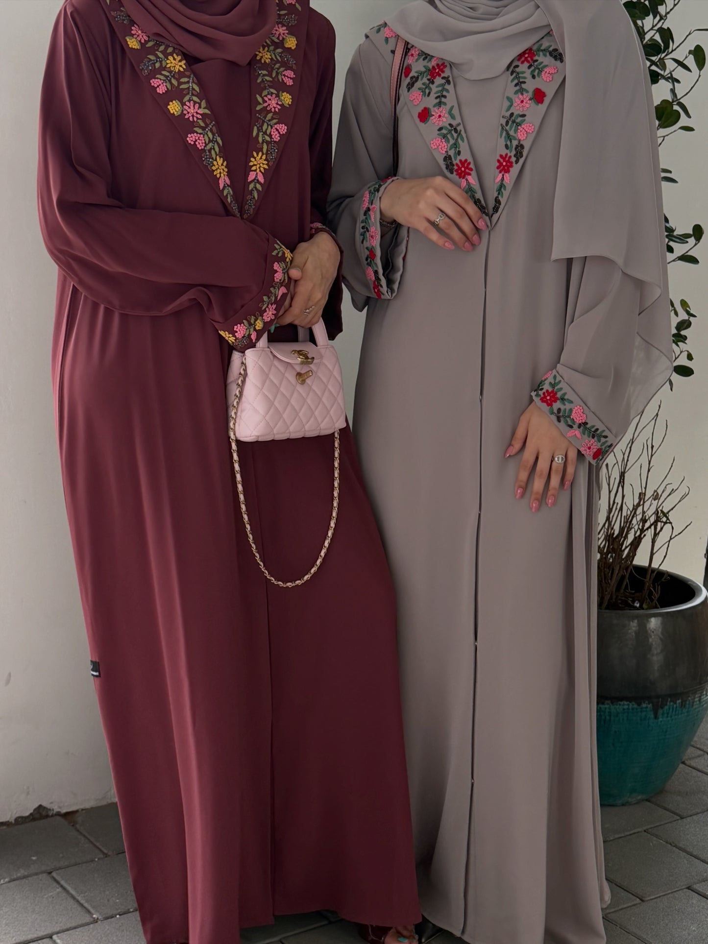 Designer Floral Embroidered Abaya – Luxury Modest Wear Open Front Abaya