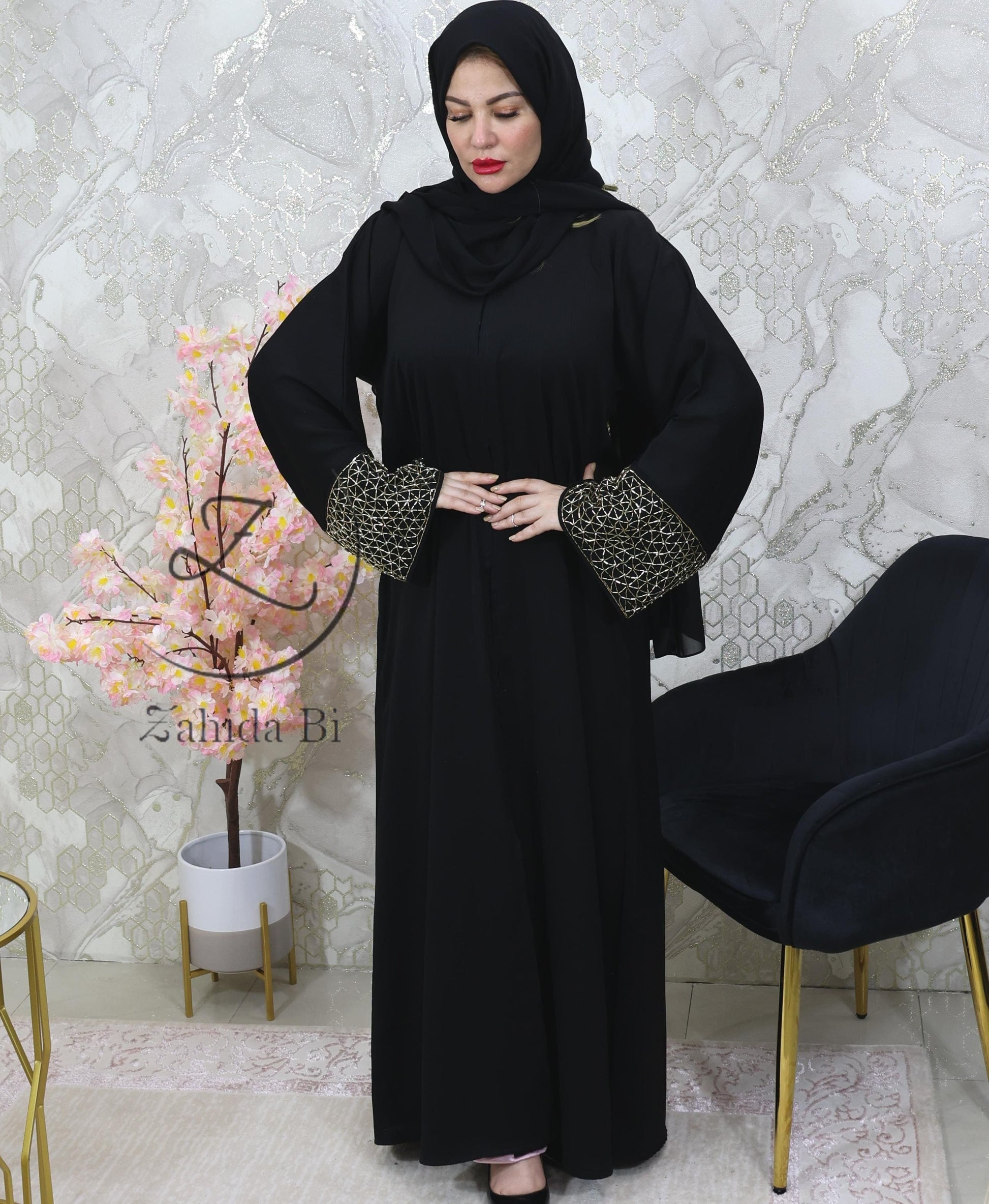 Zoom Fabric Abaya with Golden web