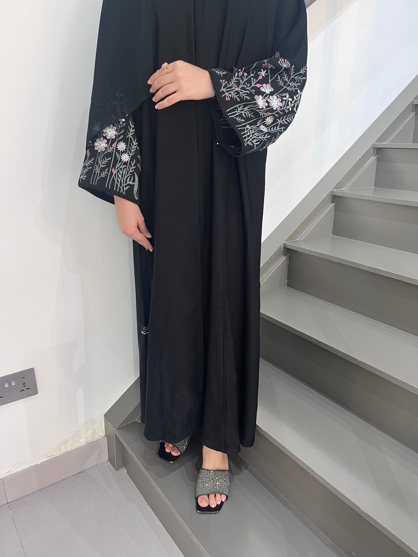 Abaya with Embroidered Sleeves and Piping Work" Z125