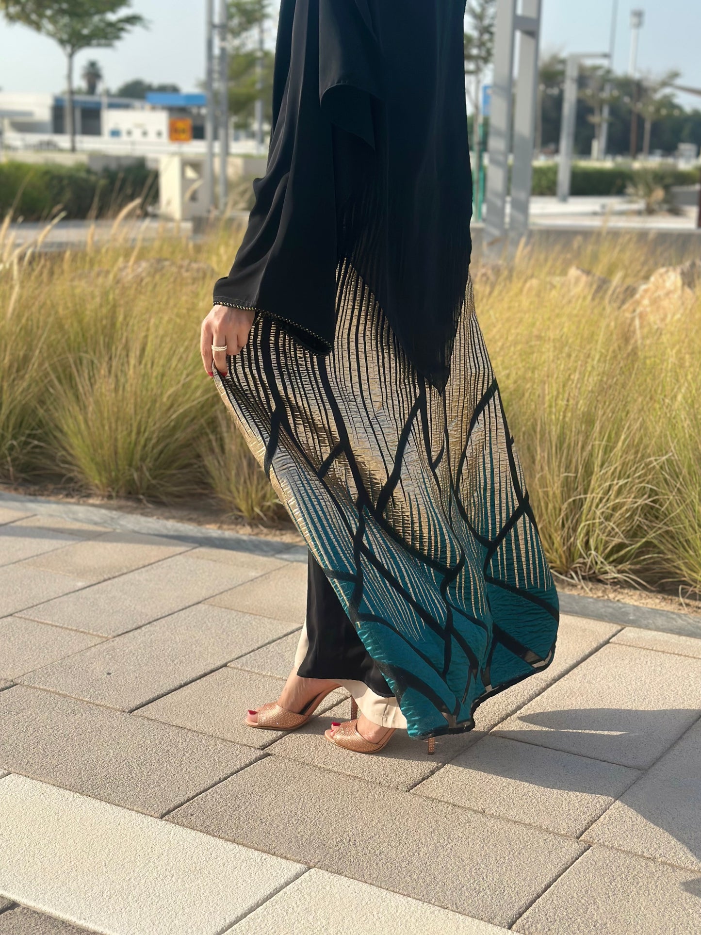 Best Back Statement Abaya