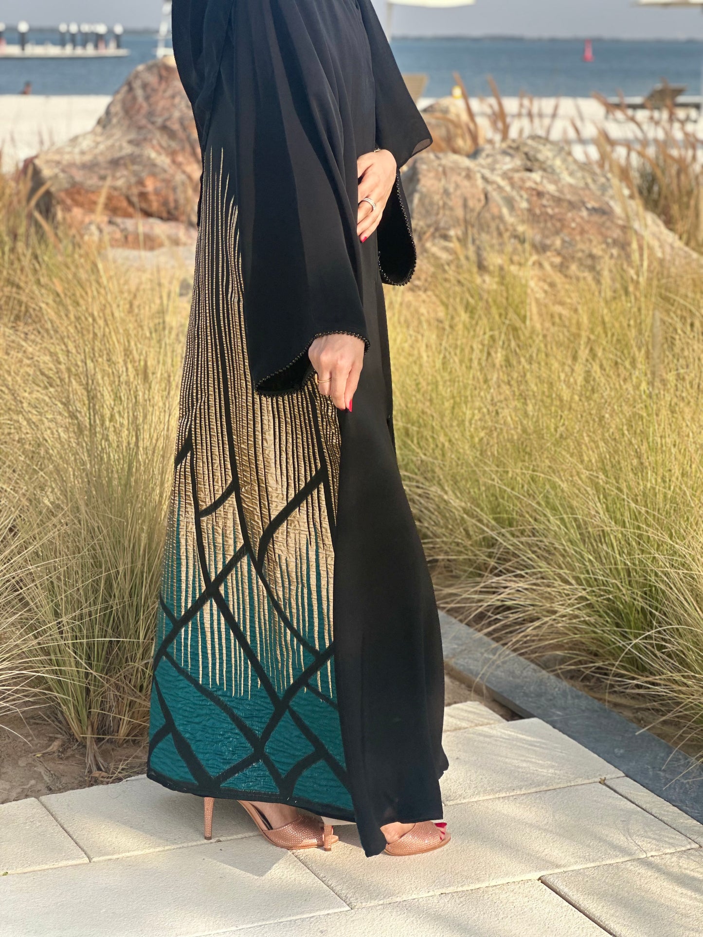 Best Back Statement Abaya