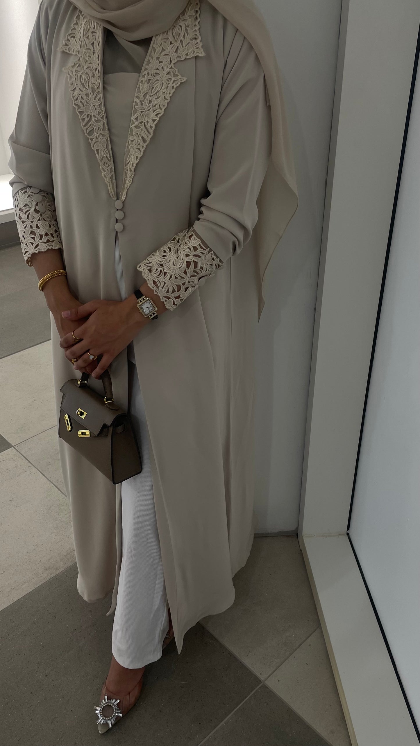Luxury Beige Collar Abaya