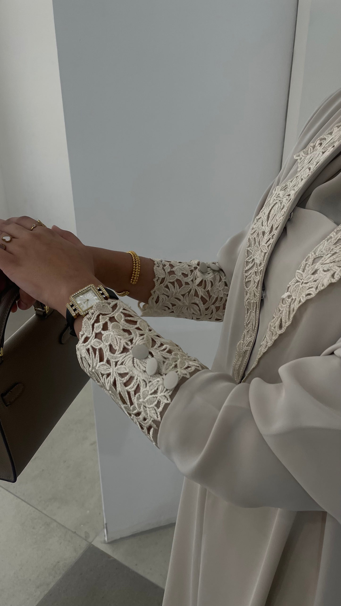 Luxury Beige Collar Abaya