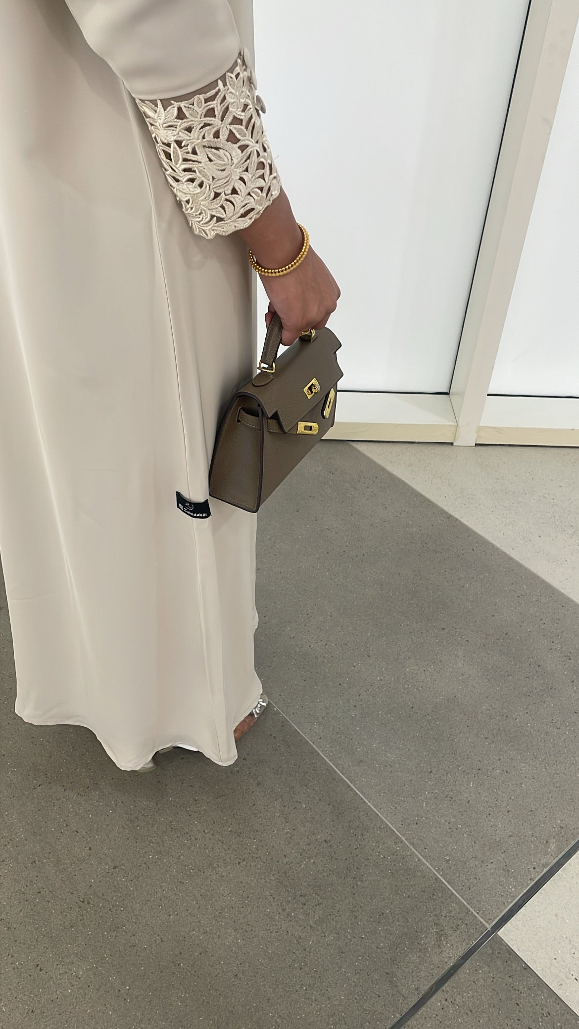 Luxury Beige Collar Abaya