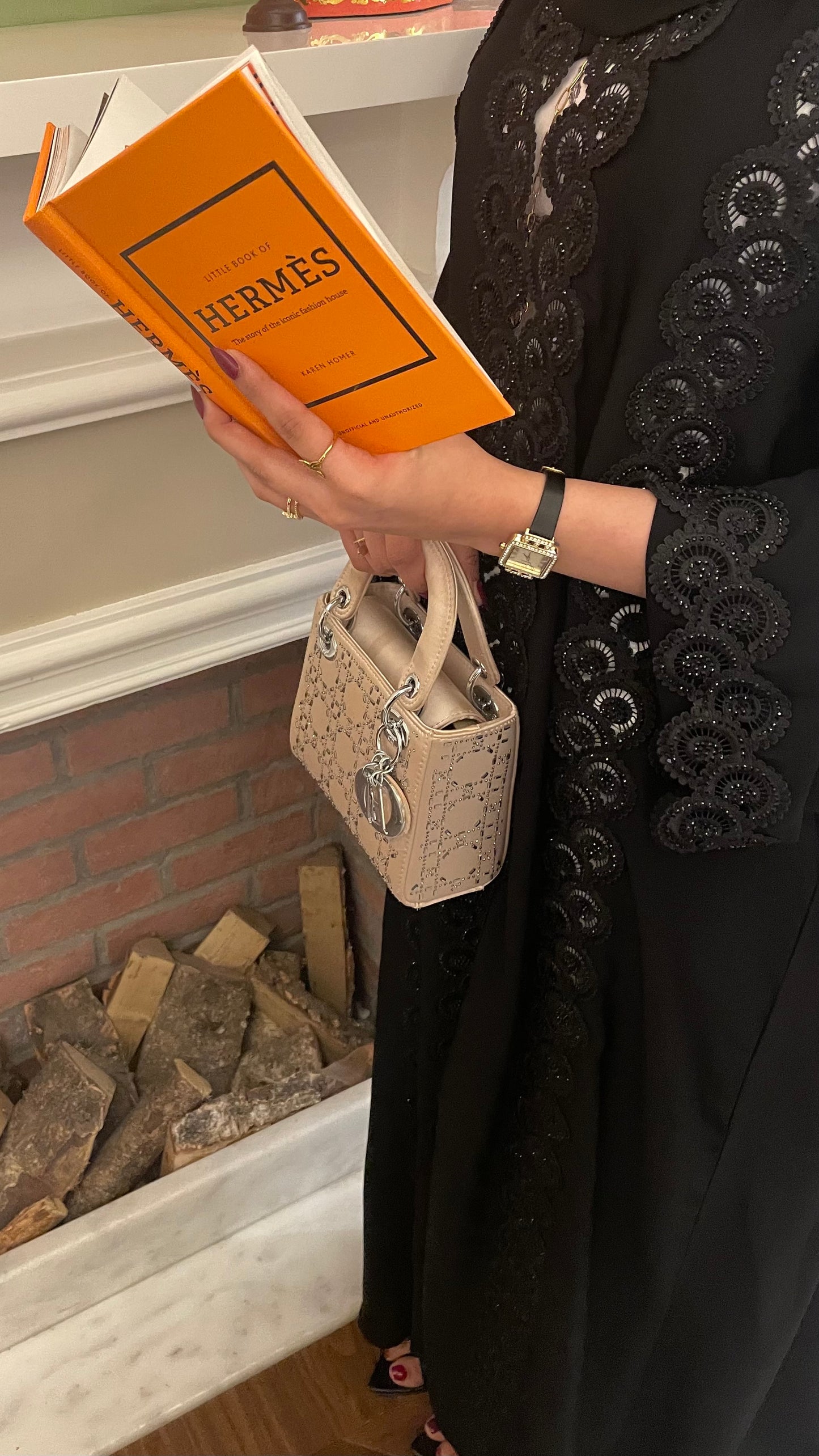 Grace in lace: The Latest Dantel Abaya Designs You’ll Love