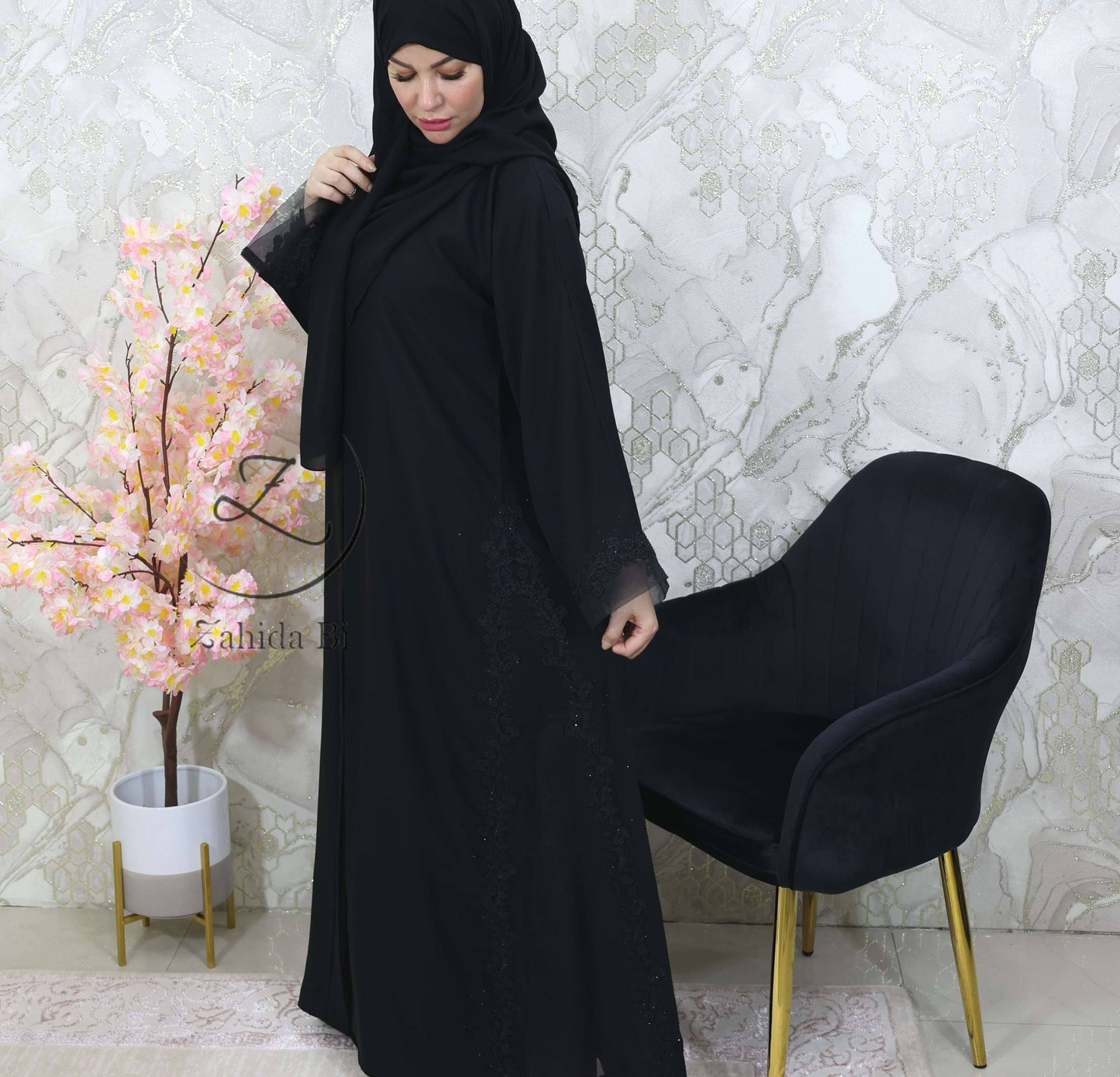 Black nada abaya with lace