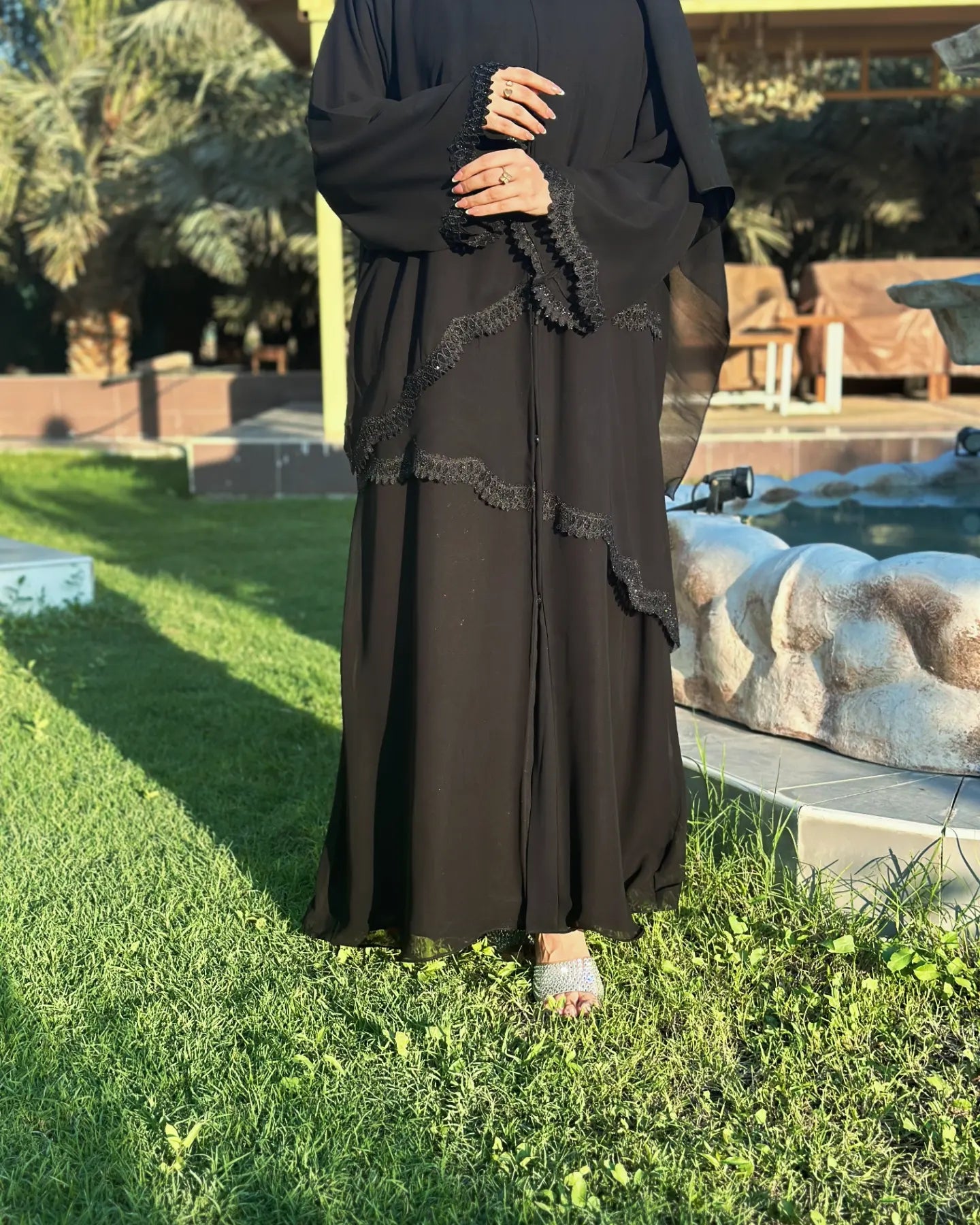 Premium Lace-Trimmed Black Abaya – Modern Modest Wear