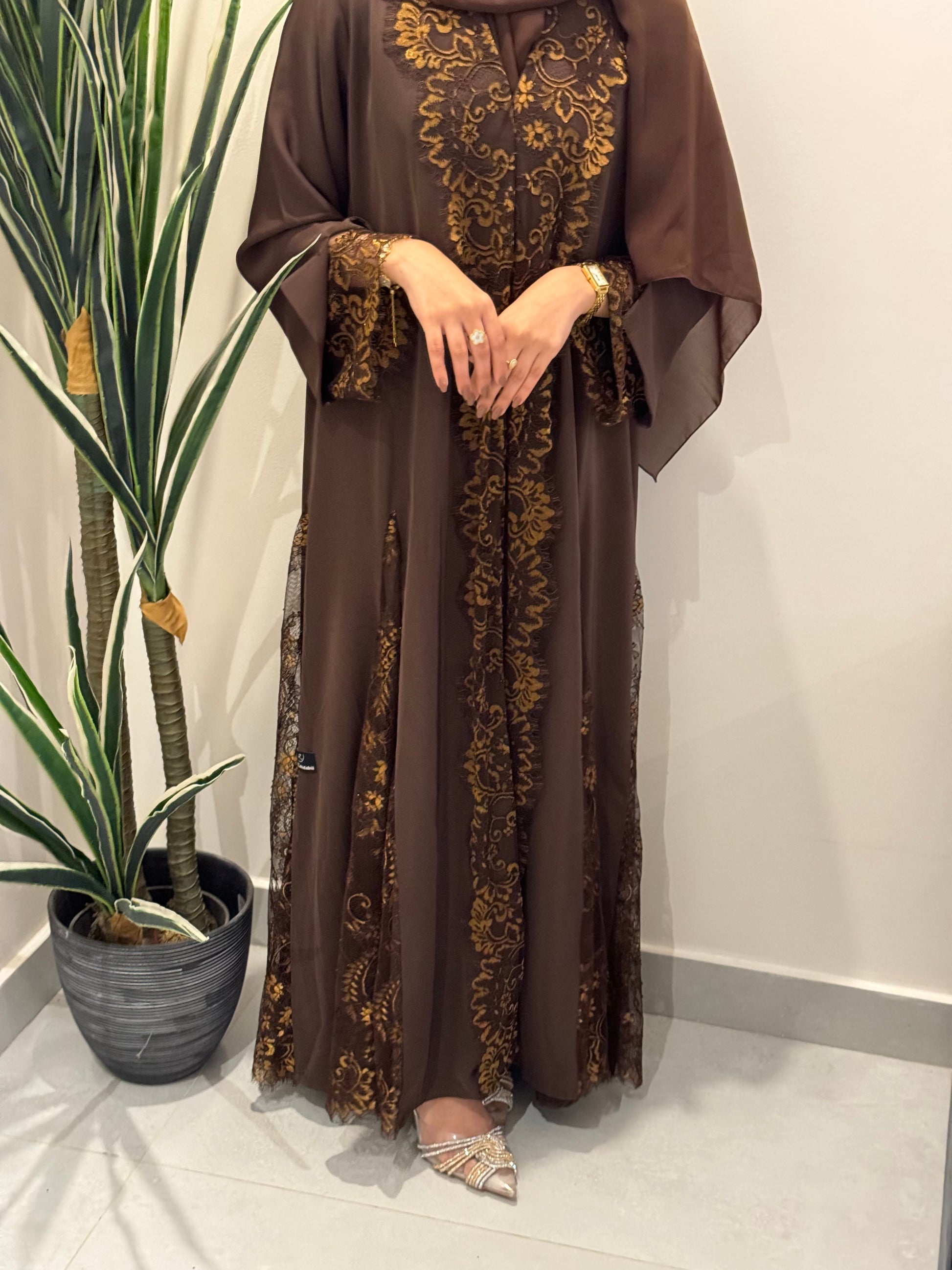 Luxury Brown Abaya in Nada Fabric with Dantel | UAE Abaya Shop - Zahida bi 