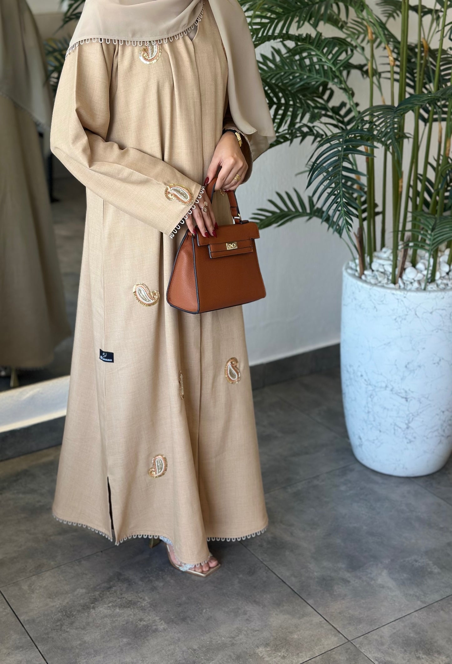 Premium Linen Paisley Abaya – Camel Beige & Matching Sheila | Z191