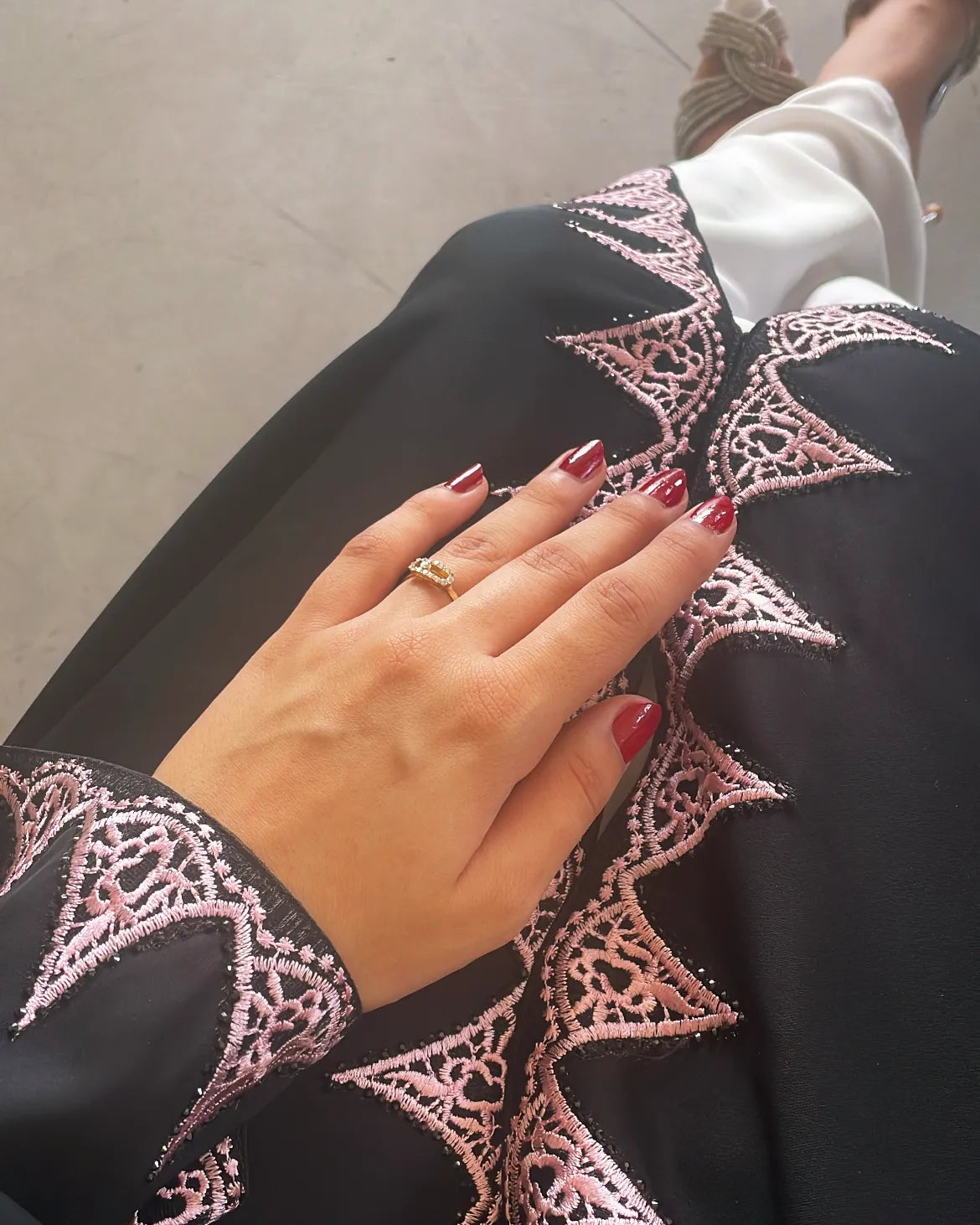 Latest embroidery pattern Abaya