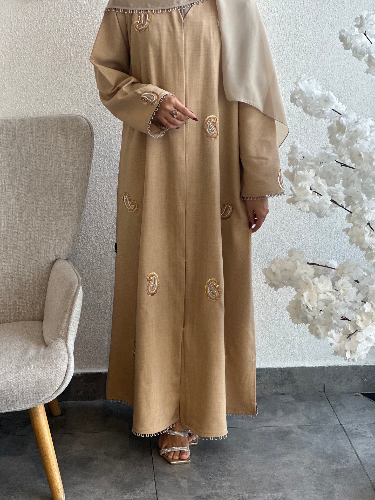 Premium Linen Paisley Abaya – Camel Beige & Matching Sheila | Z191