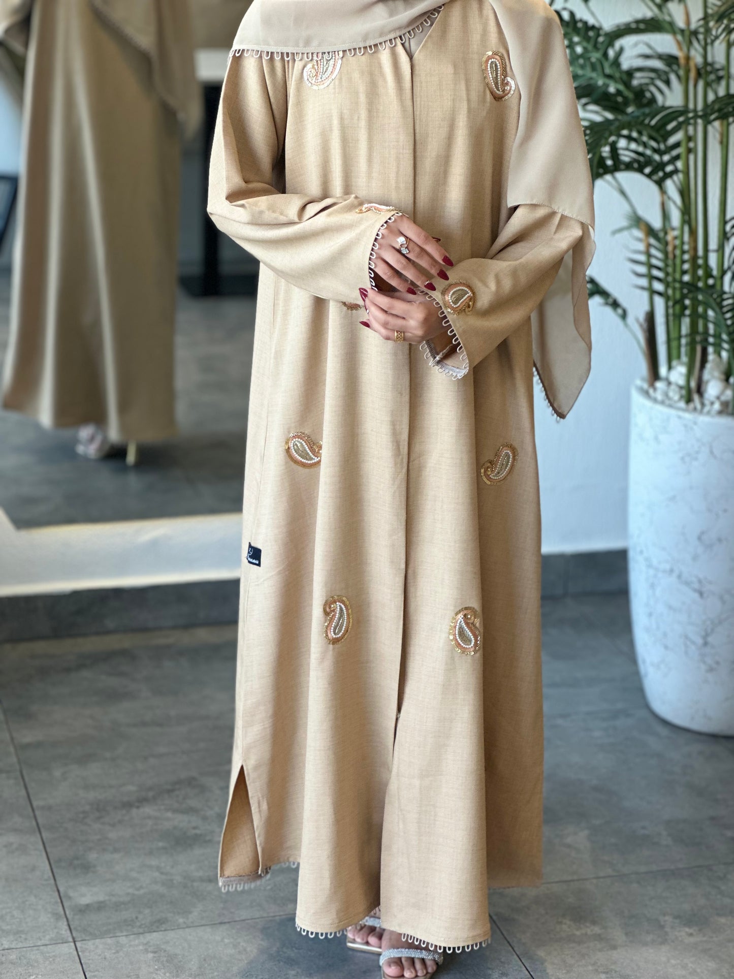 Premium Linen Paisley Abaya – Camel Beige & Matching Sheila | Z191