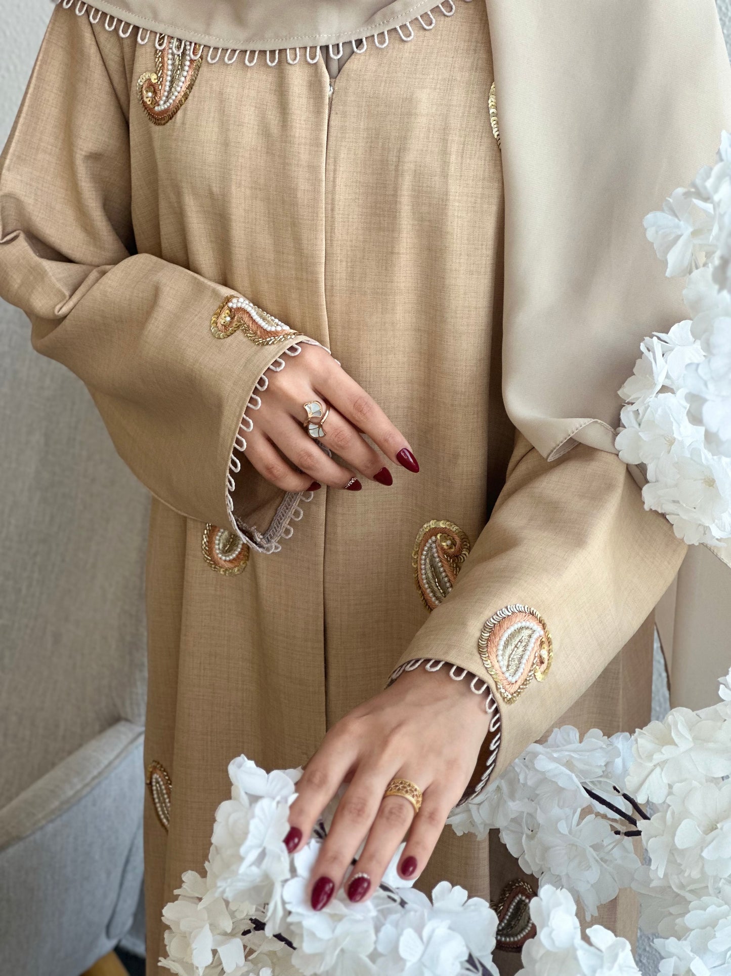 Premium Linen Paisley Abaya – Camel Beige & Matching Sheila | Z191
