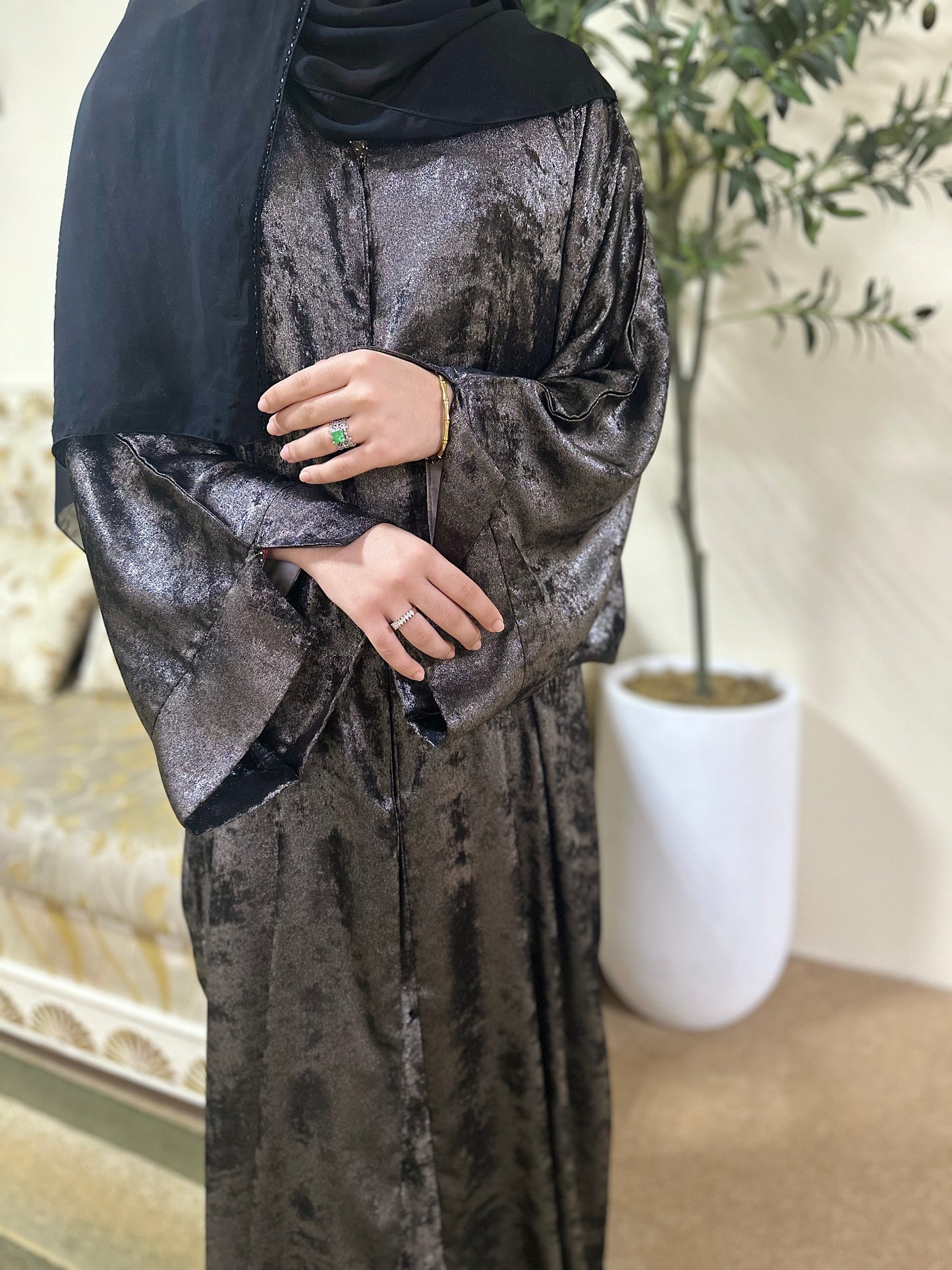 Glittering Abaya with Golden Foil fabric Design Z128