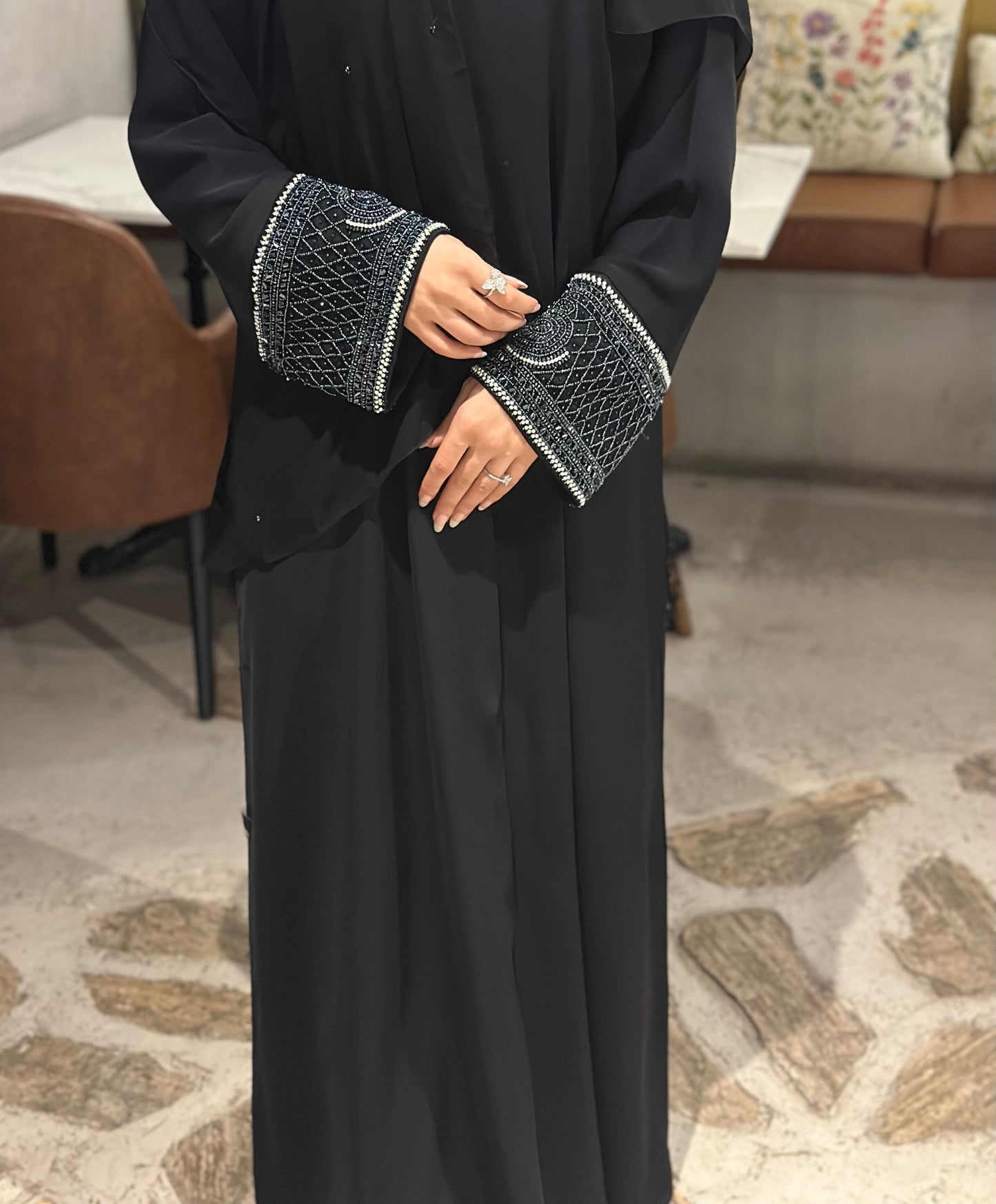 Amazing sleeves design Uae style Abaya