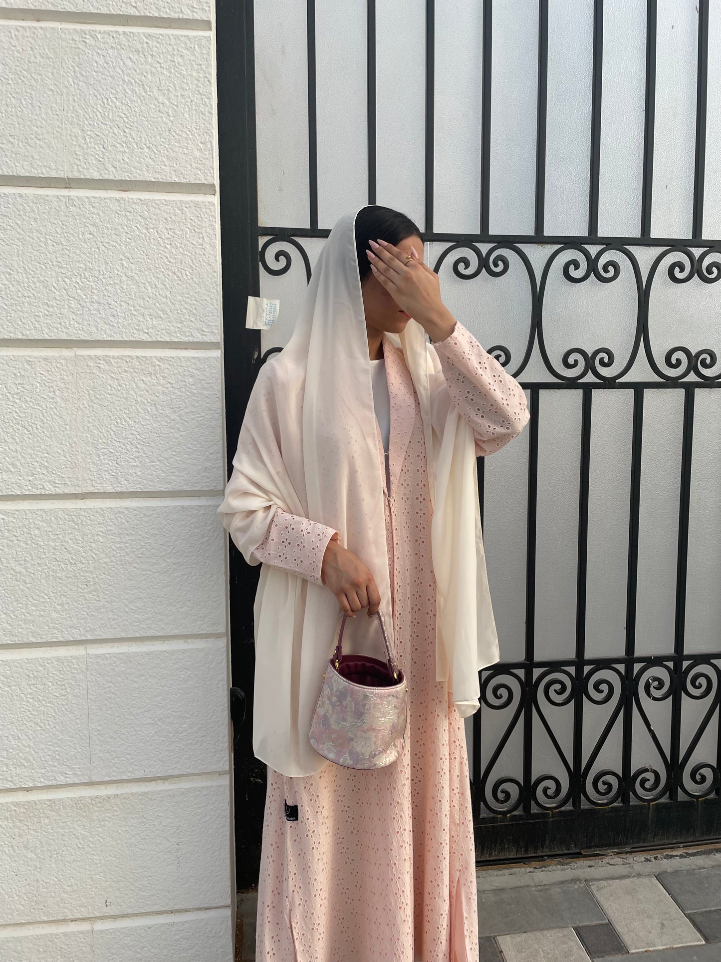 Abaya linen with embroidery