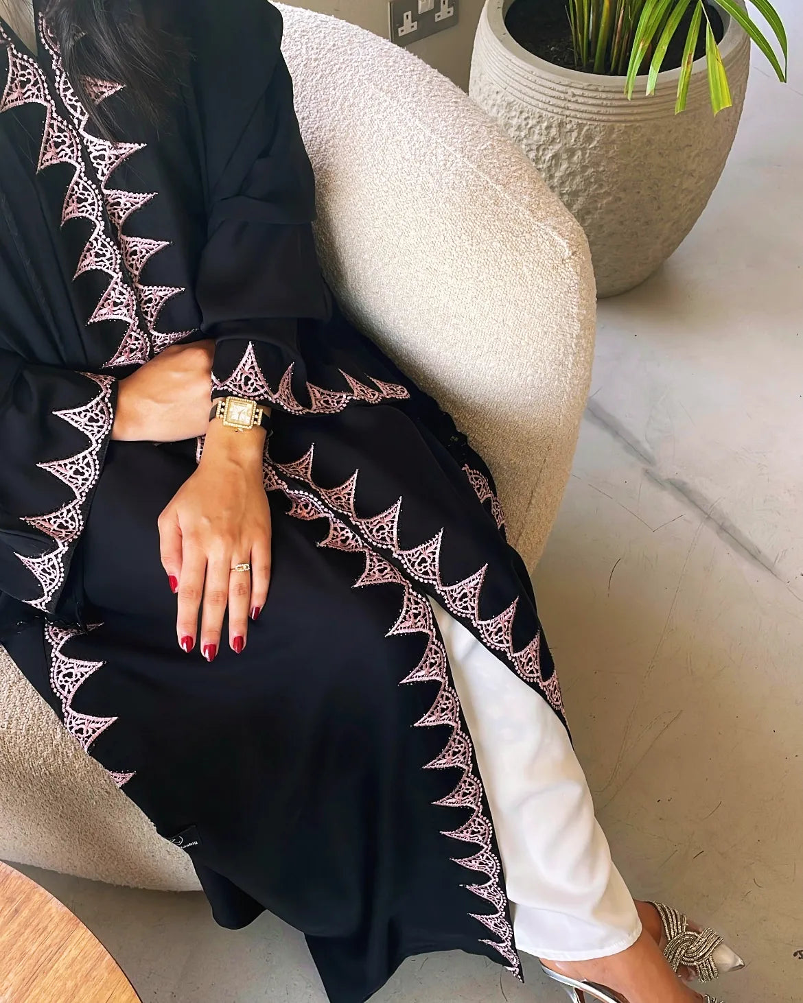 Latest embroidery pattern Abaya