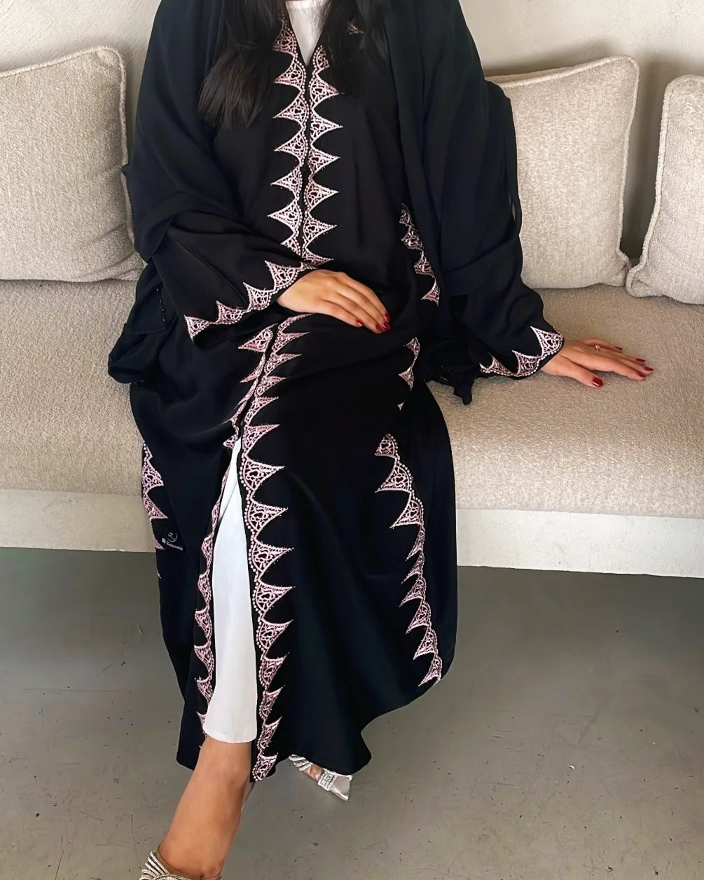 Latest embroidery pattern Abaya