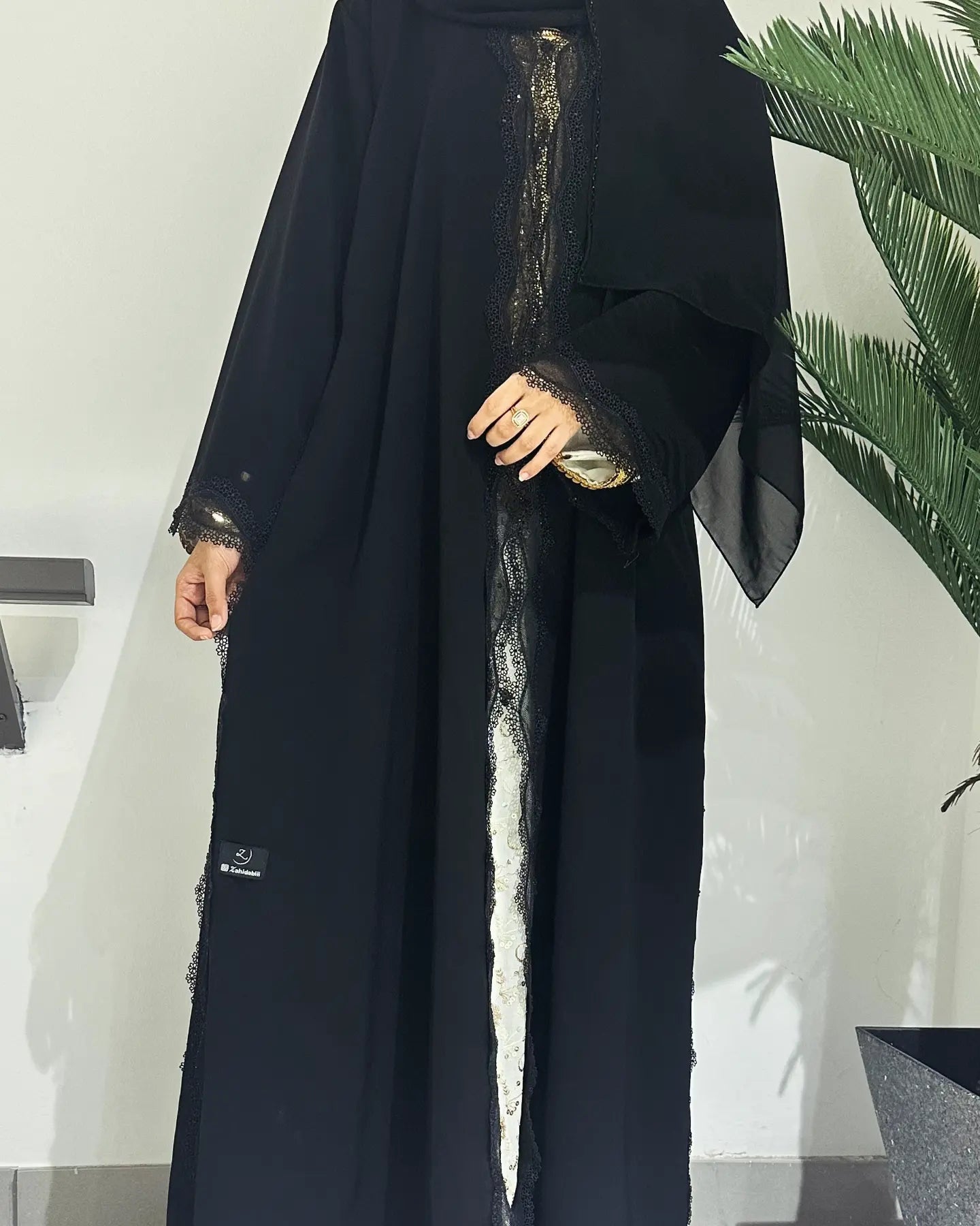 Nada Abaya with Dantel and Crystal Stone Work on Top Z126