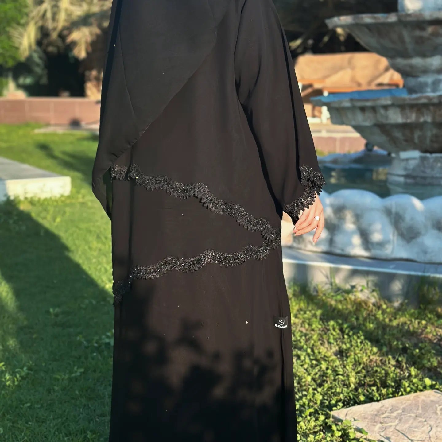 Premium Lace-Trimmed Black Abaya – Modern Modest Wear