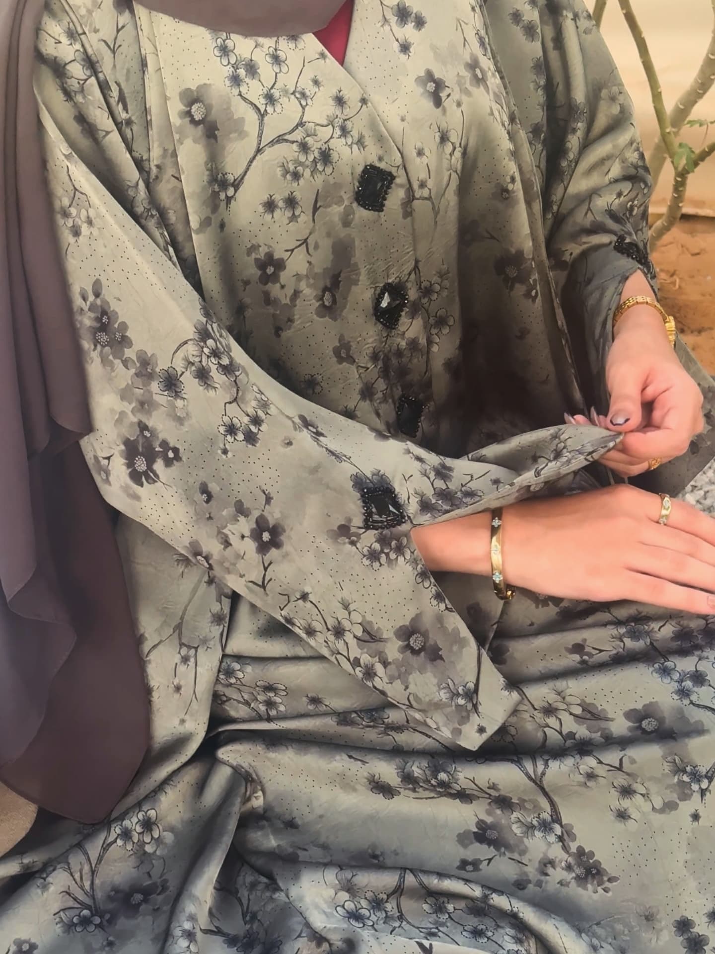 Modern & Elegant Abaya–  Loved in UAE