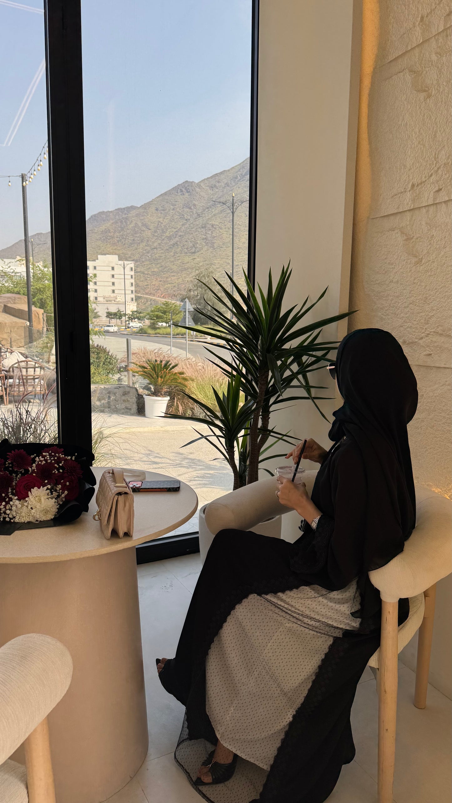 Luxury Abaya UAE | Elegant Black Abayas Online – Zahidabi Abaya - Zahida bi 