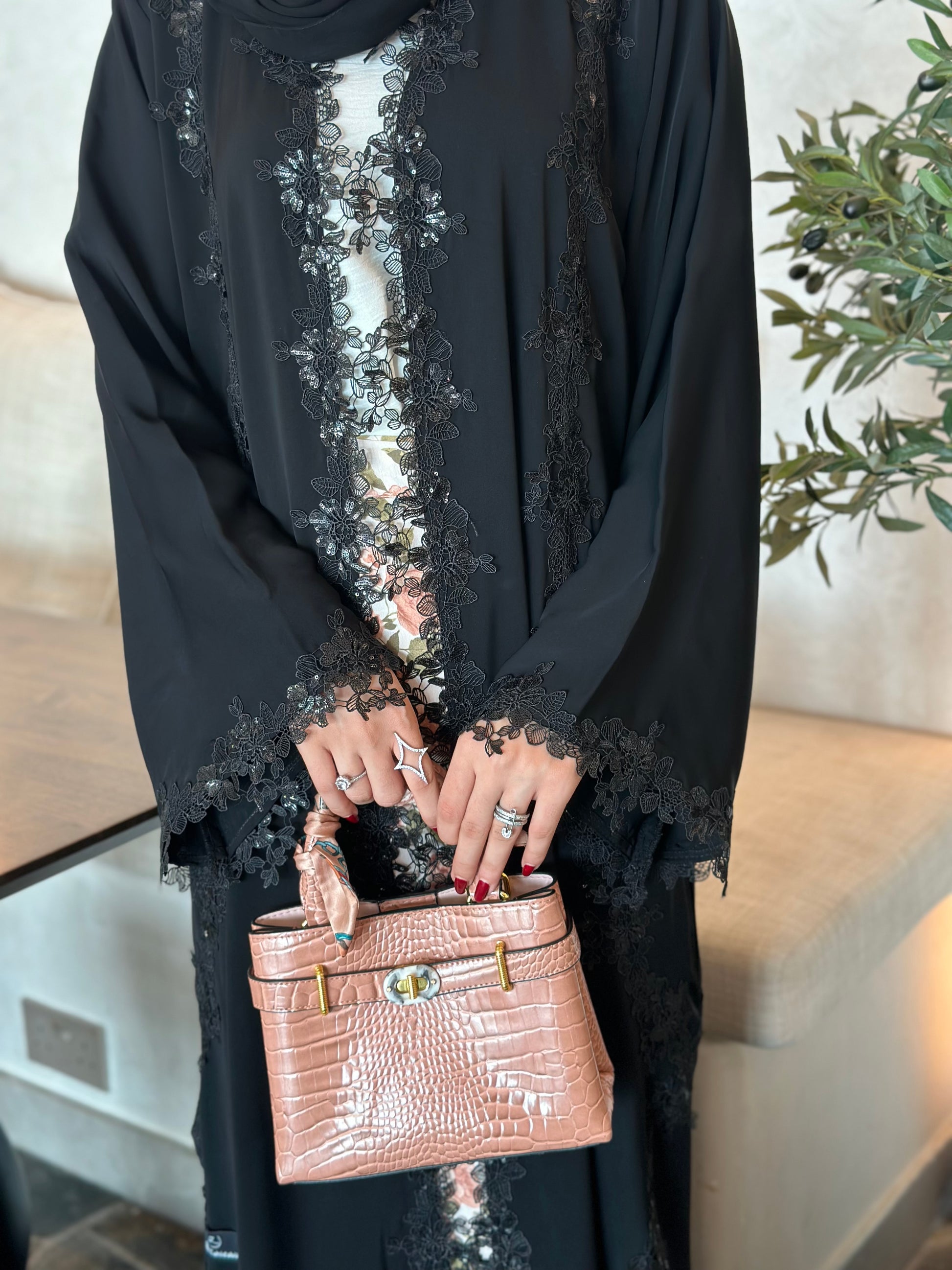 Dantel pattern Abaya - Zahida bi 