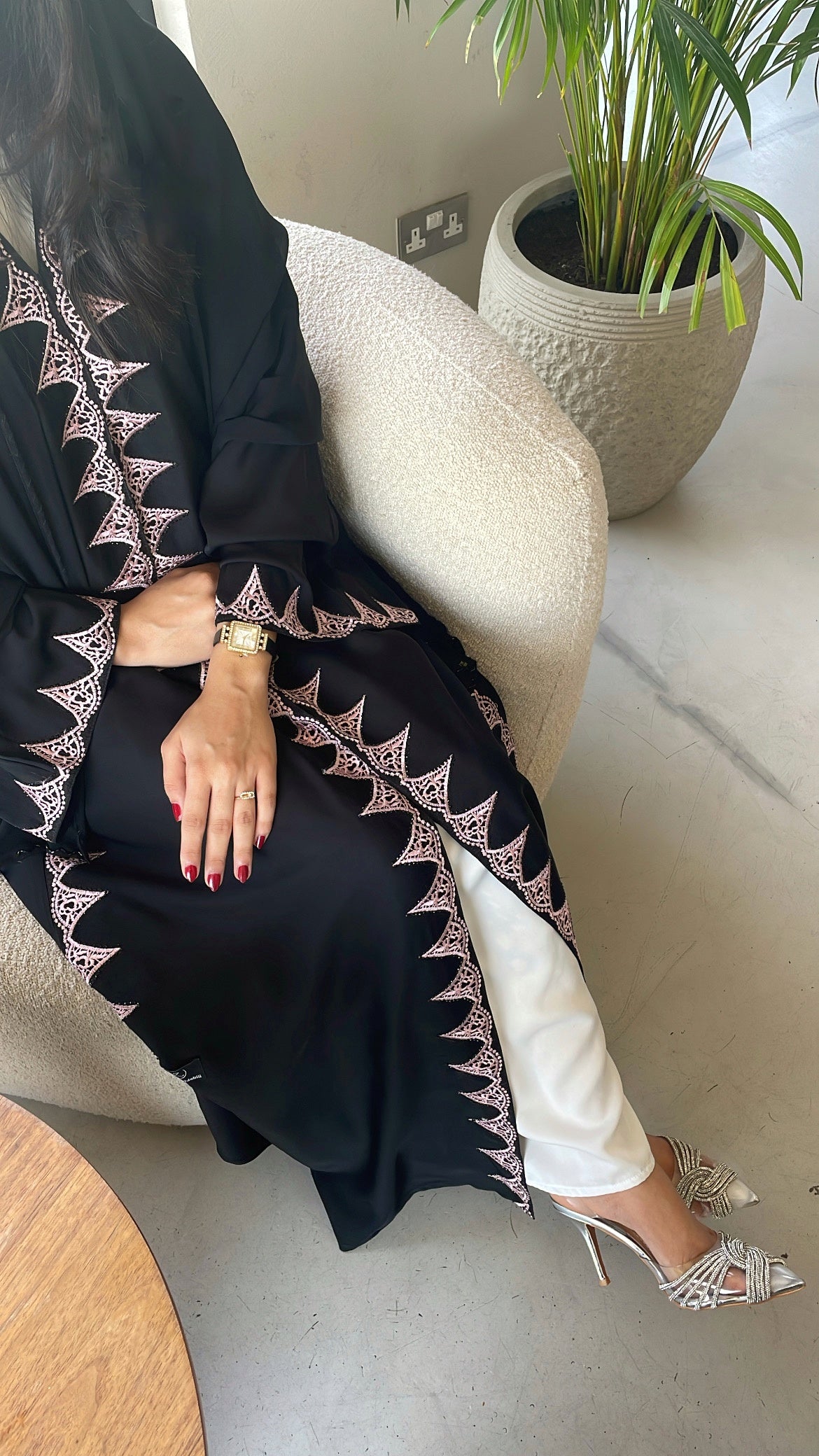 Latest embroidery pattern Abaya