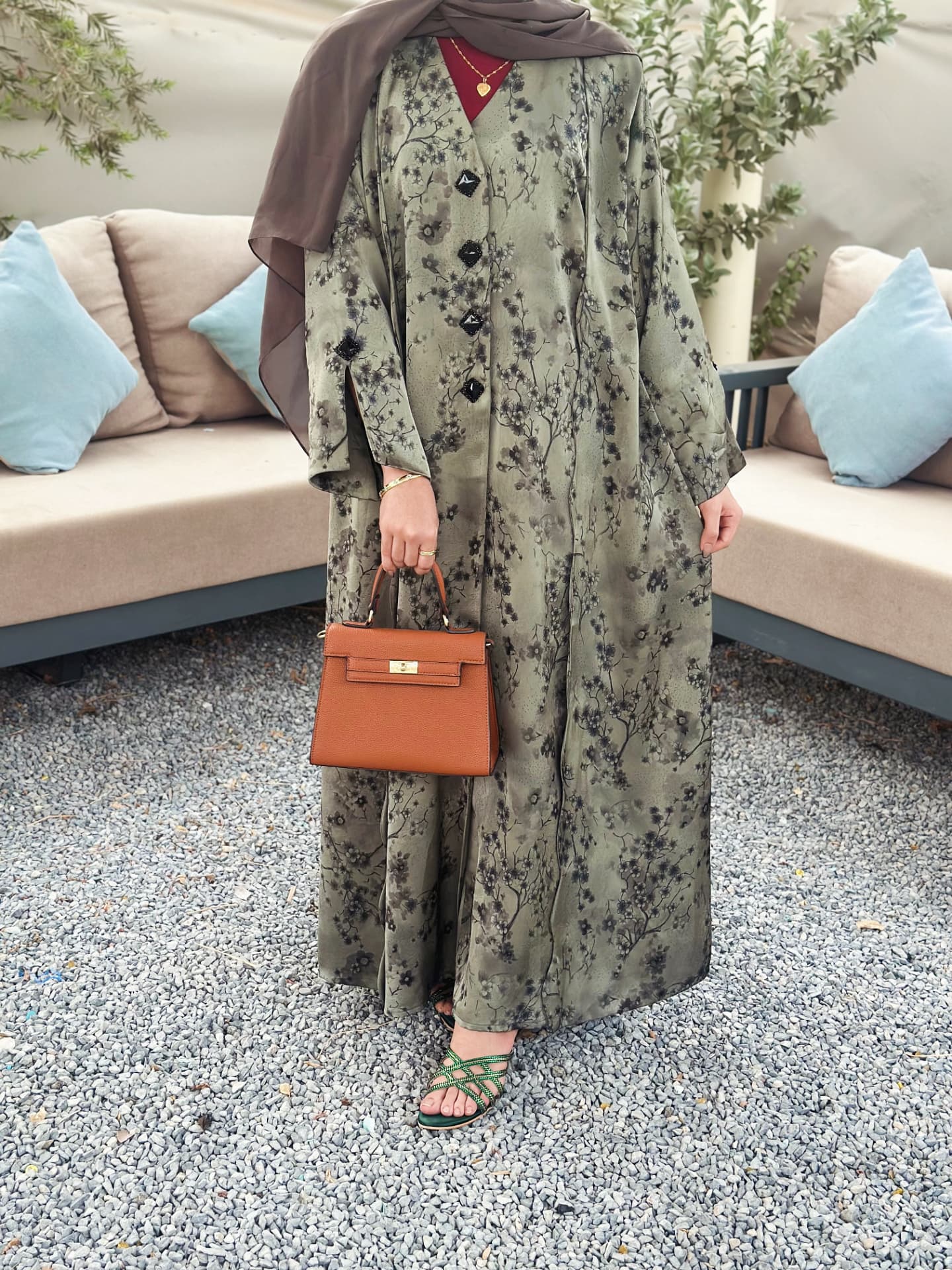 Modern & Elegant Abaya–  Loved in UAE