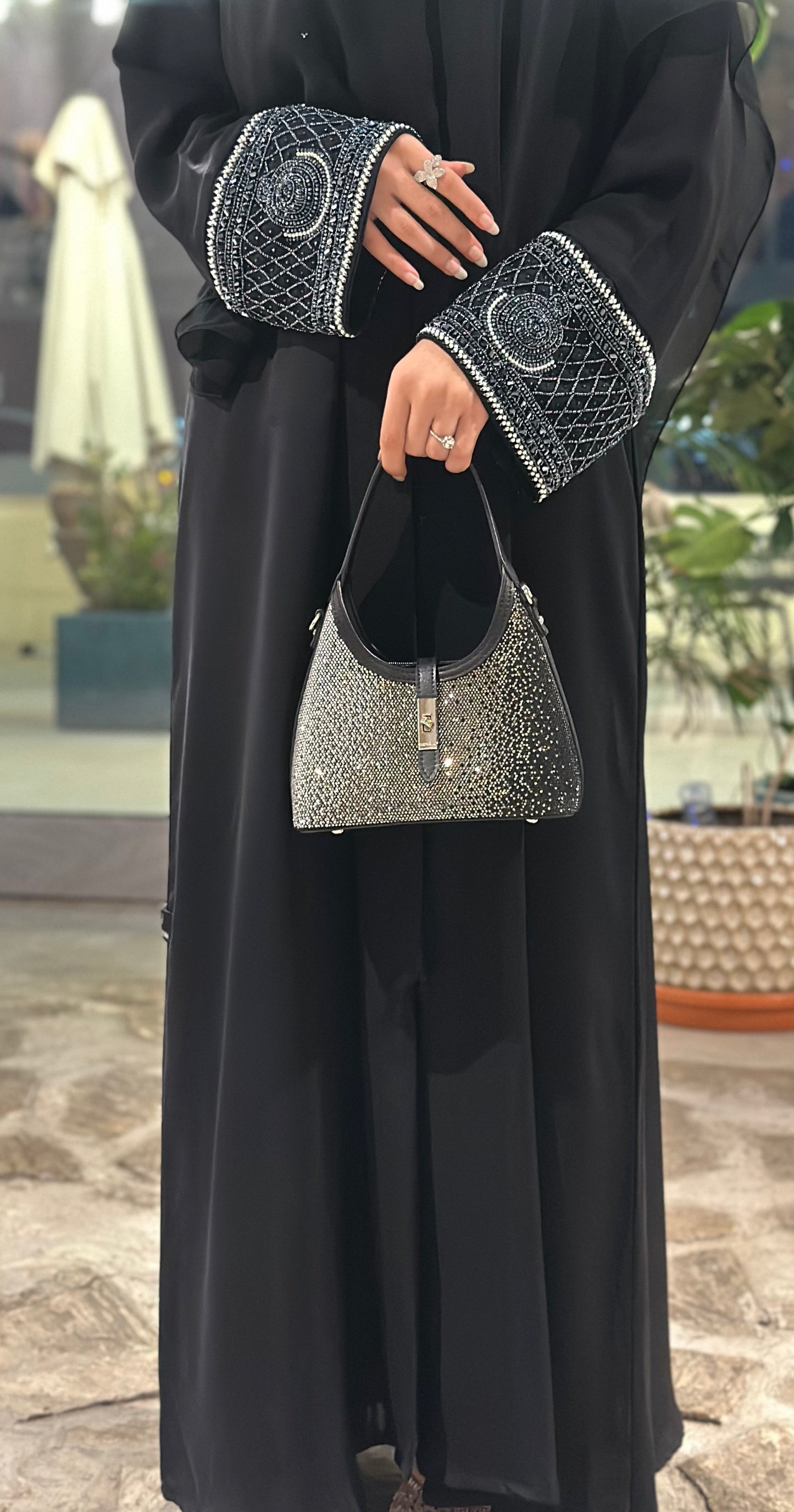Amazing sleeves design Uae style Abaya