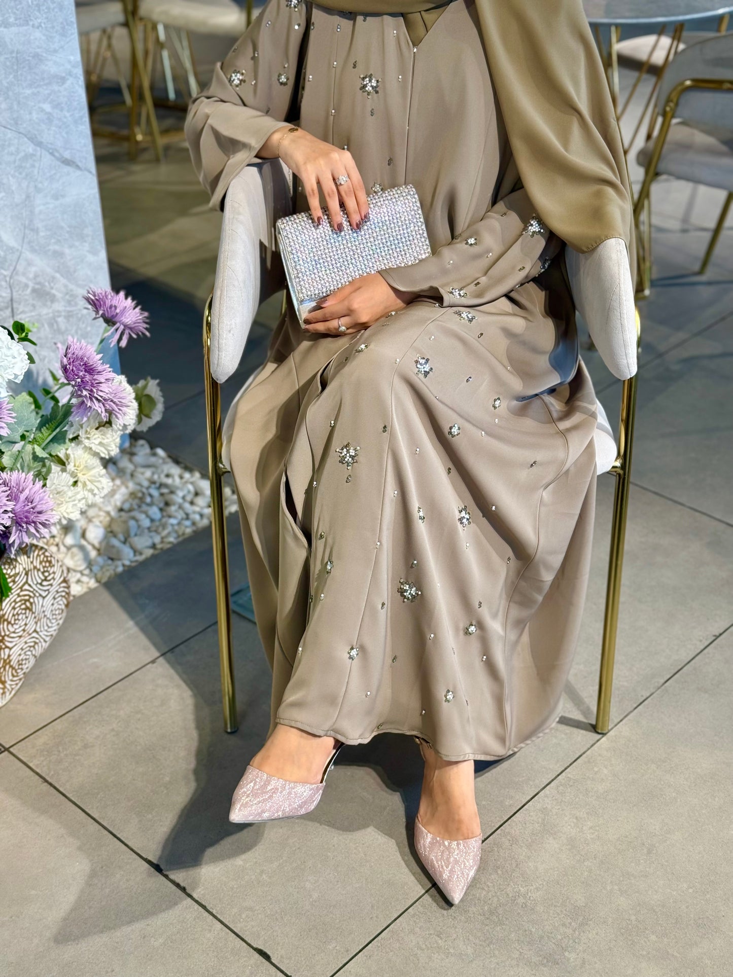 Graceful Full-Length Abaya – Contemporary Style for Women