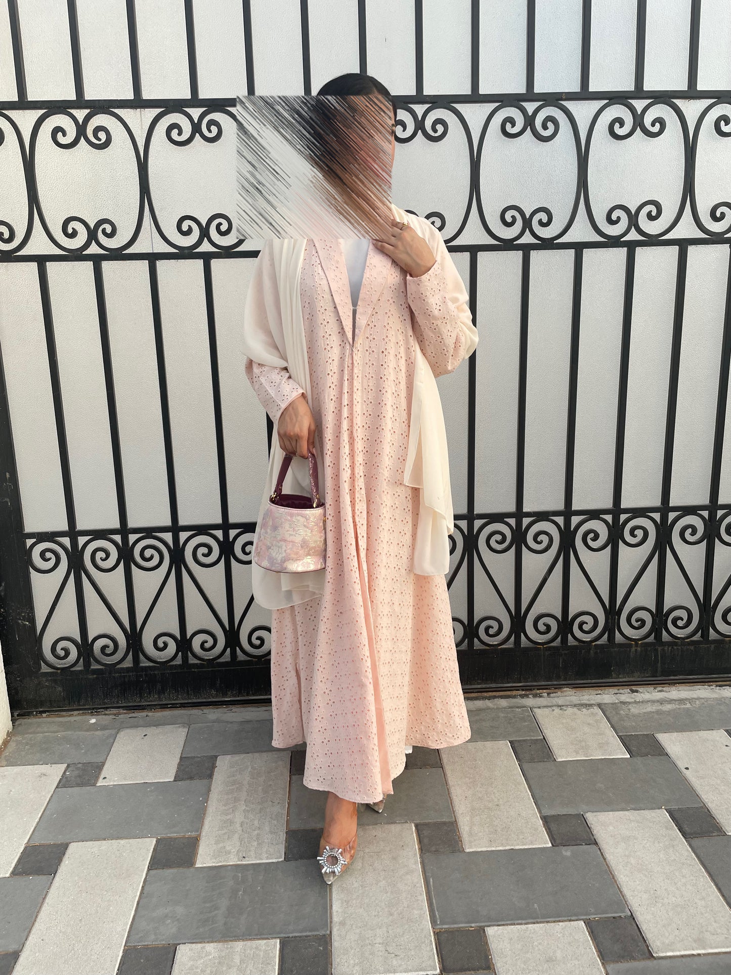 Abaya linen with embroidery