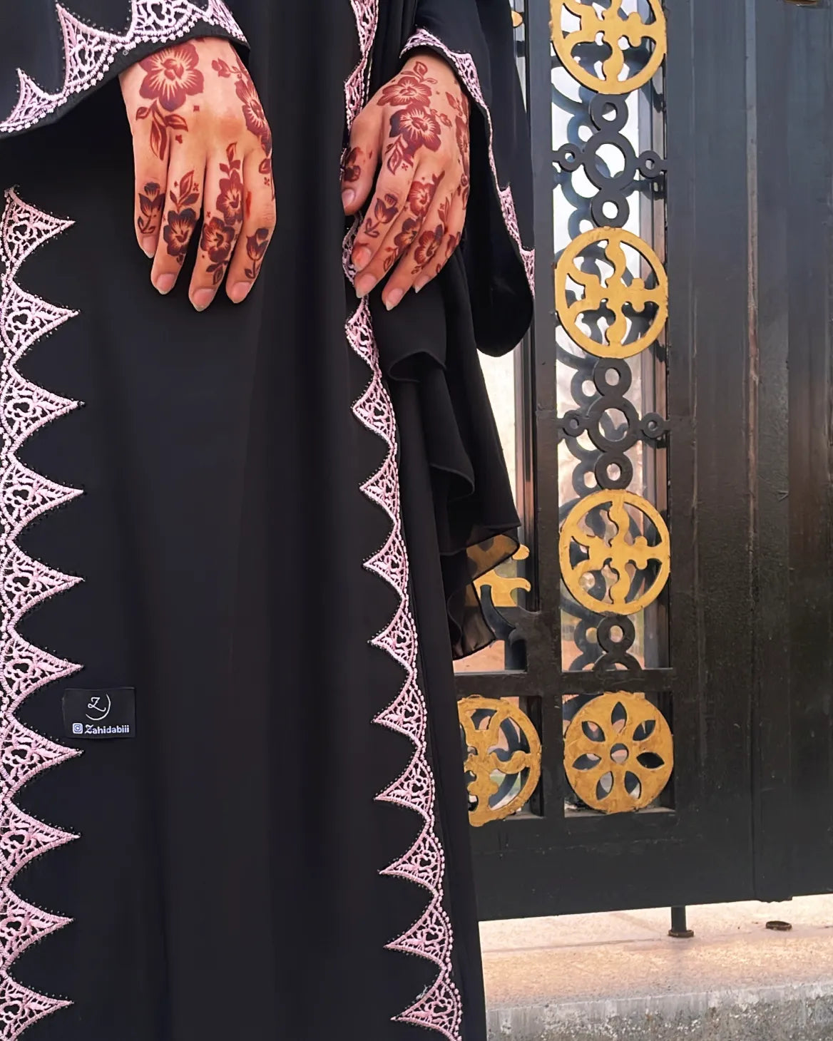 Latest embroidery pattern Abaya