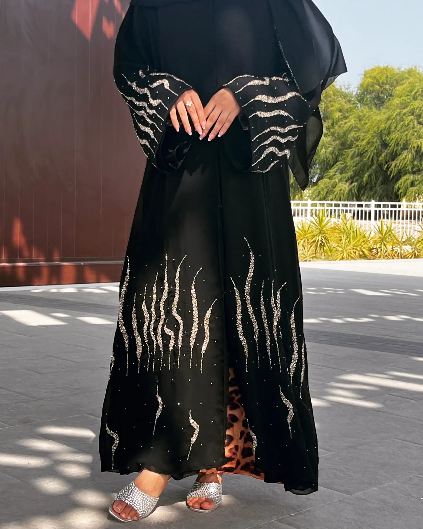 The Statement Abaya: Handcrafted for Ultimate Sophistication