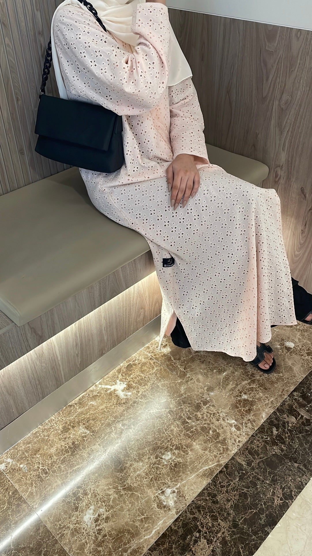 Abaya linen with embroidery